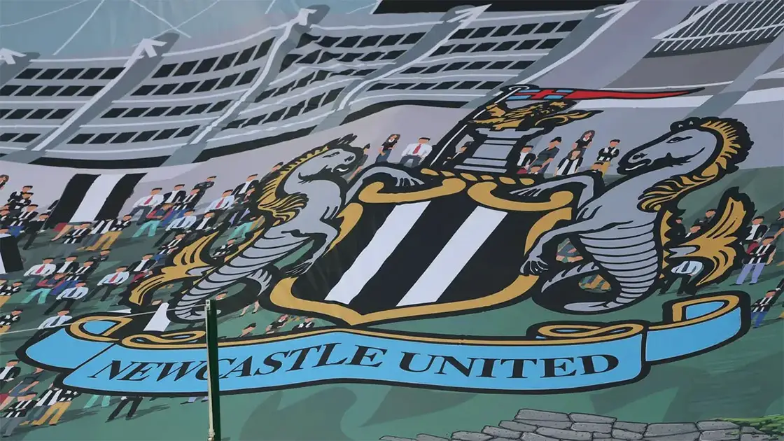 Kepindahan Newcastle dikonfirmasi di Twitter sebagai segel penggemar masa kecil di belakang layar