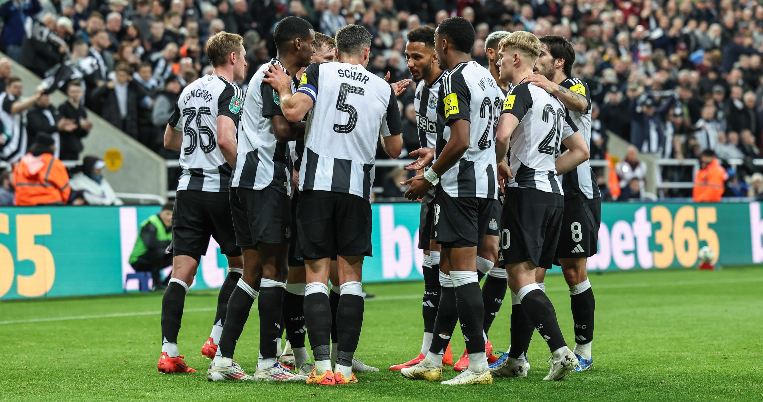 Newcastle could strike late deal with Borussia Dortmund or Marseille - Report