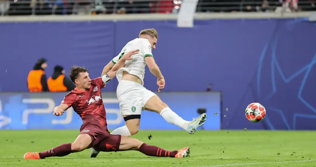 Newcastle 'hold talks' with 34-goal striker in fear of Alexander Isak exit - Report