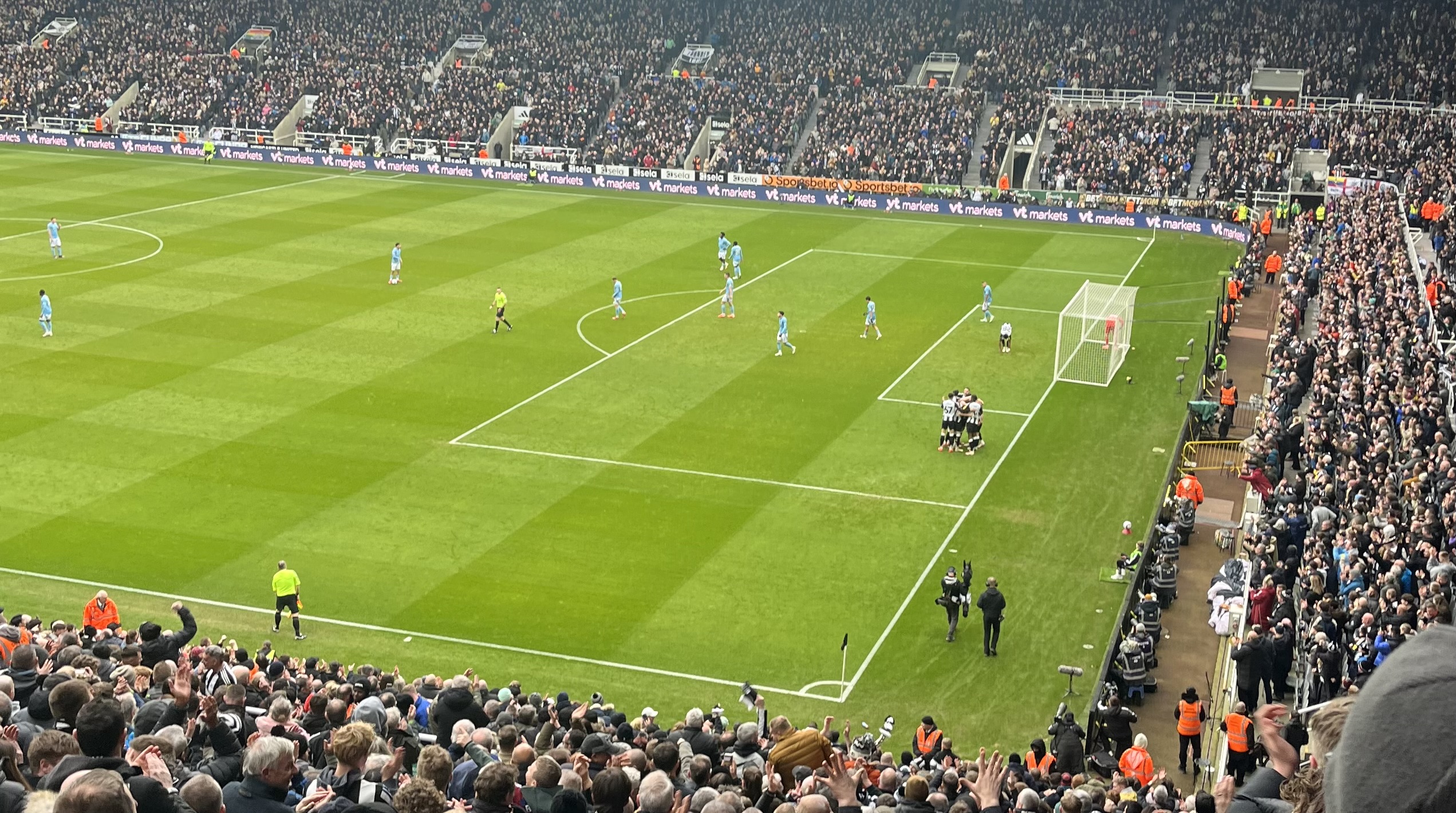 Toon survive late scare in game of two halves - Newcastle 4-3 Forest