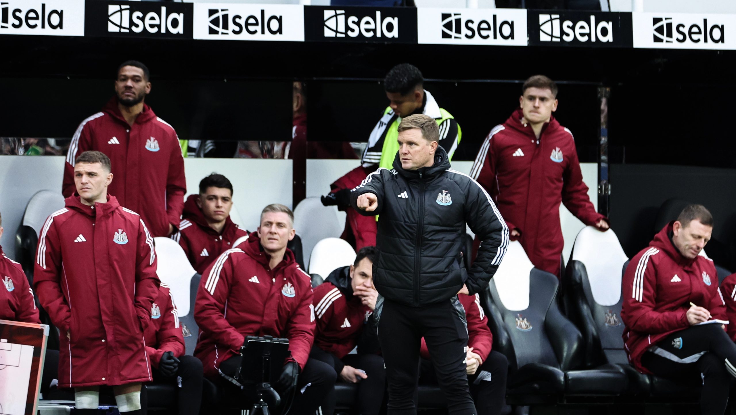 Triple blow leaves Eddie Howe with six options ahead of West Ham and Liverpool games
