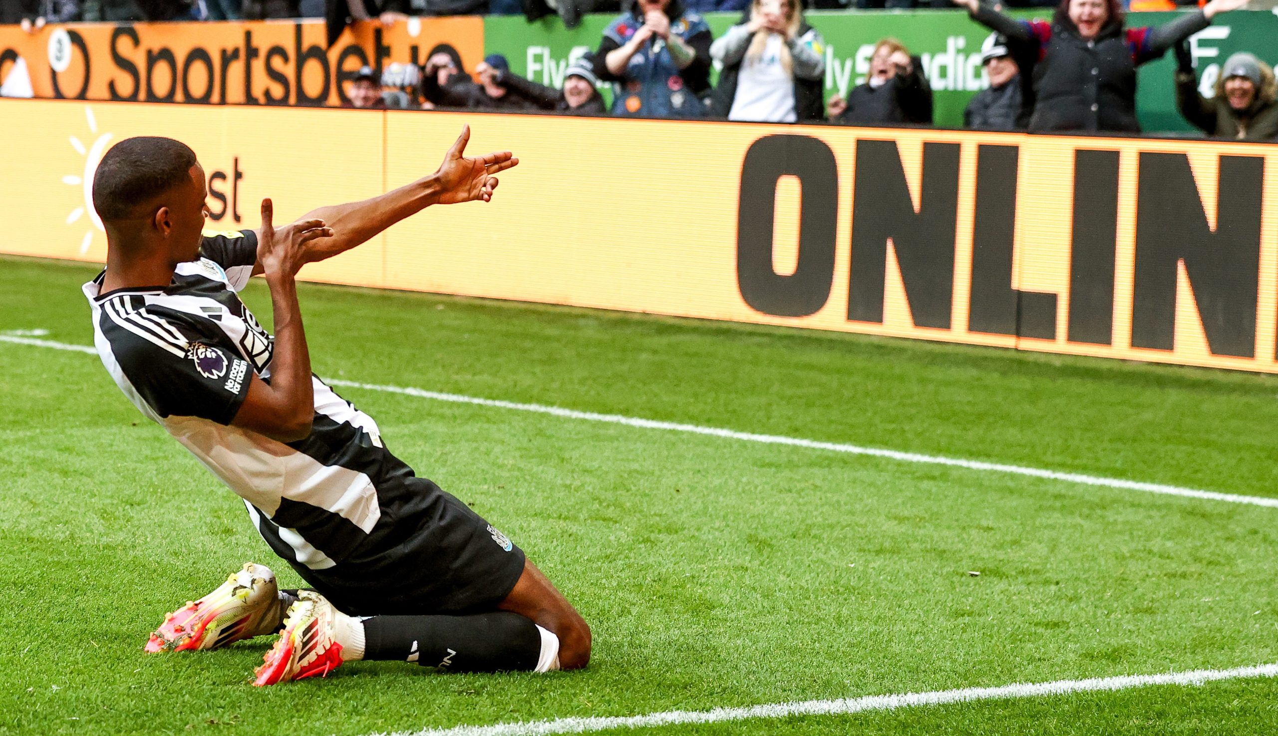 Two-man job now Newcastle’s only route to ‘replacing’ elite Alexander Isak