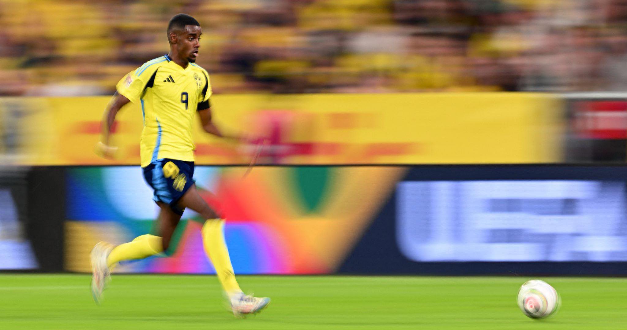 Alexander Isak injury update - Tuesday night development could explain a lot