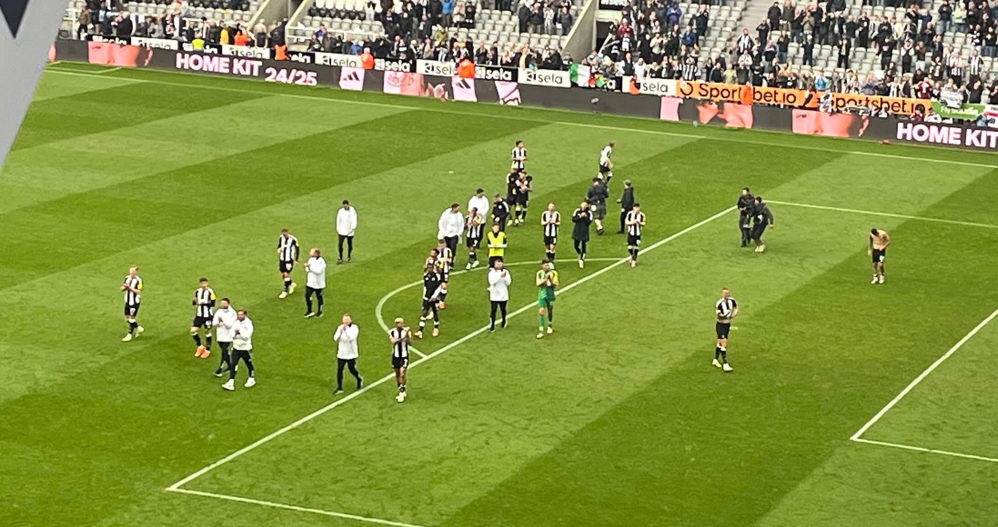 Three 9/10s and two 8s - Newcastle player ratings from 4-1 win over Man Utd