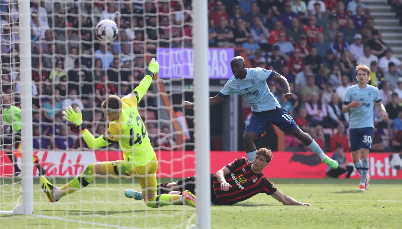 £65m + £5m bid could derail Newcastle's push to sign 20-goal alternative to Ekitike