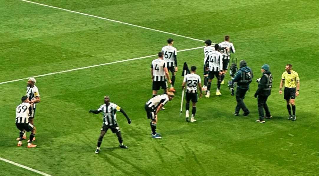 Two 9s, a shocking 2/10 and a few 8s - Newcastle player ratings from Leeds classic