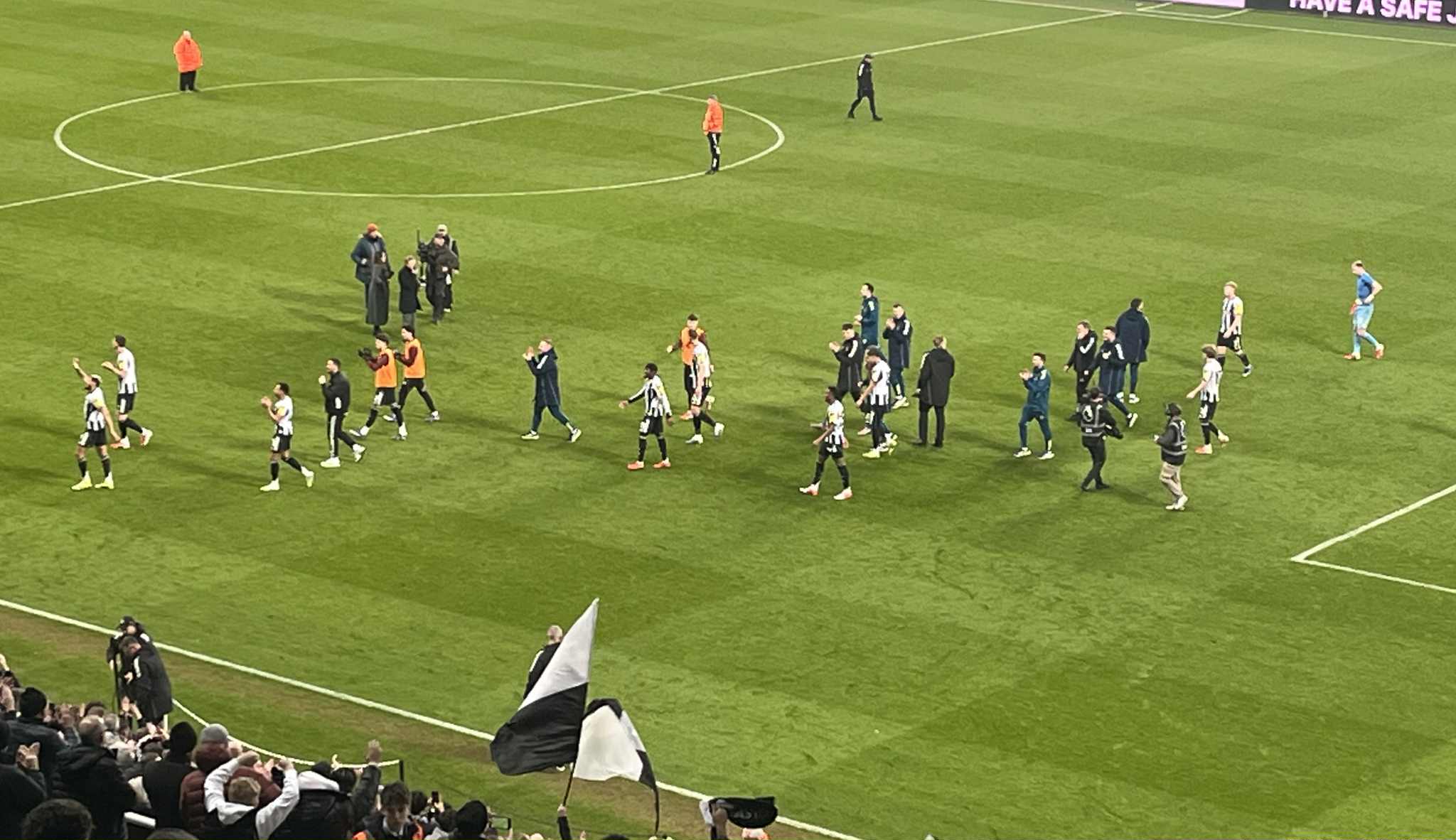 One 9/10, three 8s and one 5 - Newcastle player ratings from Man Utd win