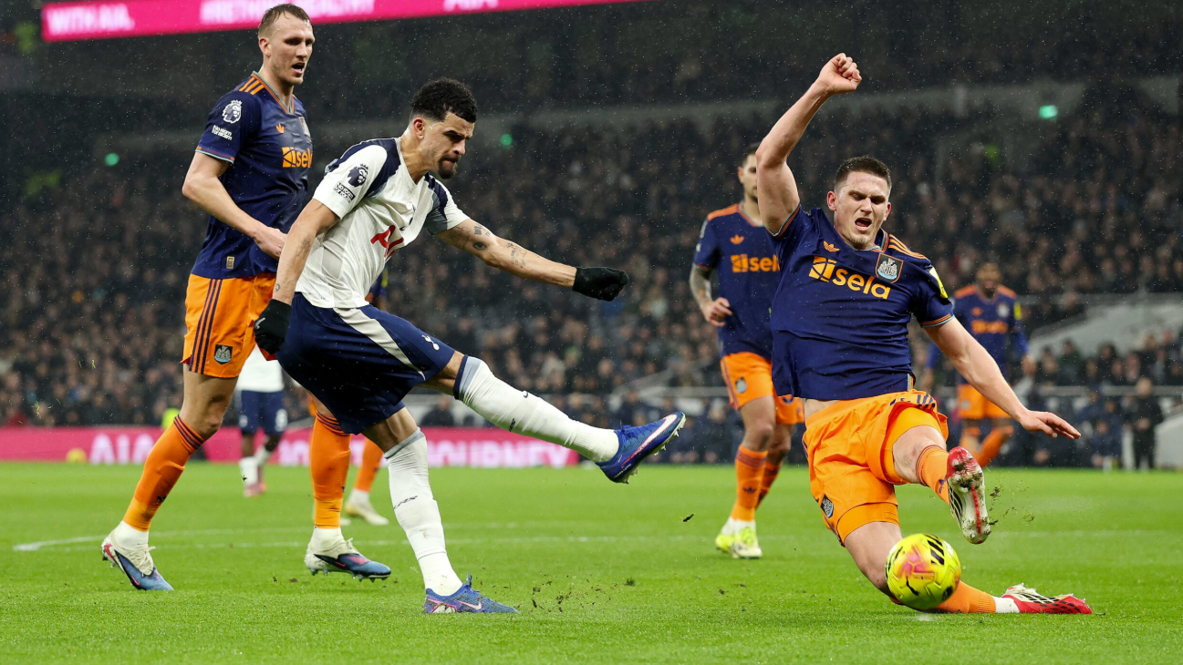 Eddie Howe lining up Newcastle reunion with Spurs striker Dominic Solanke?